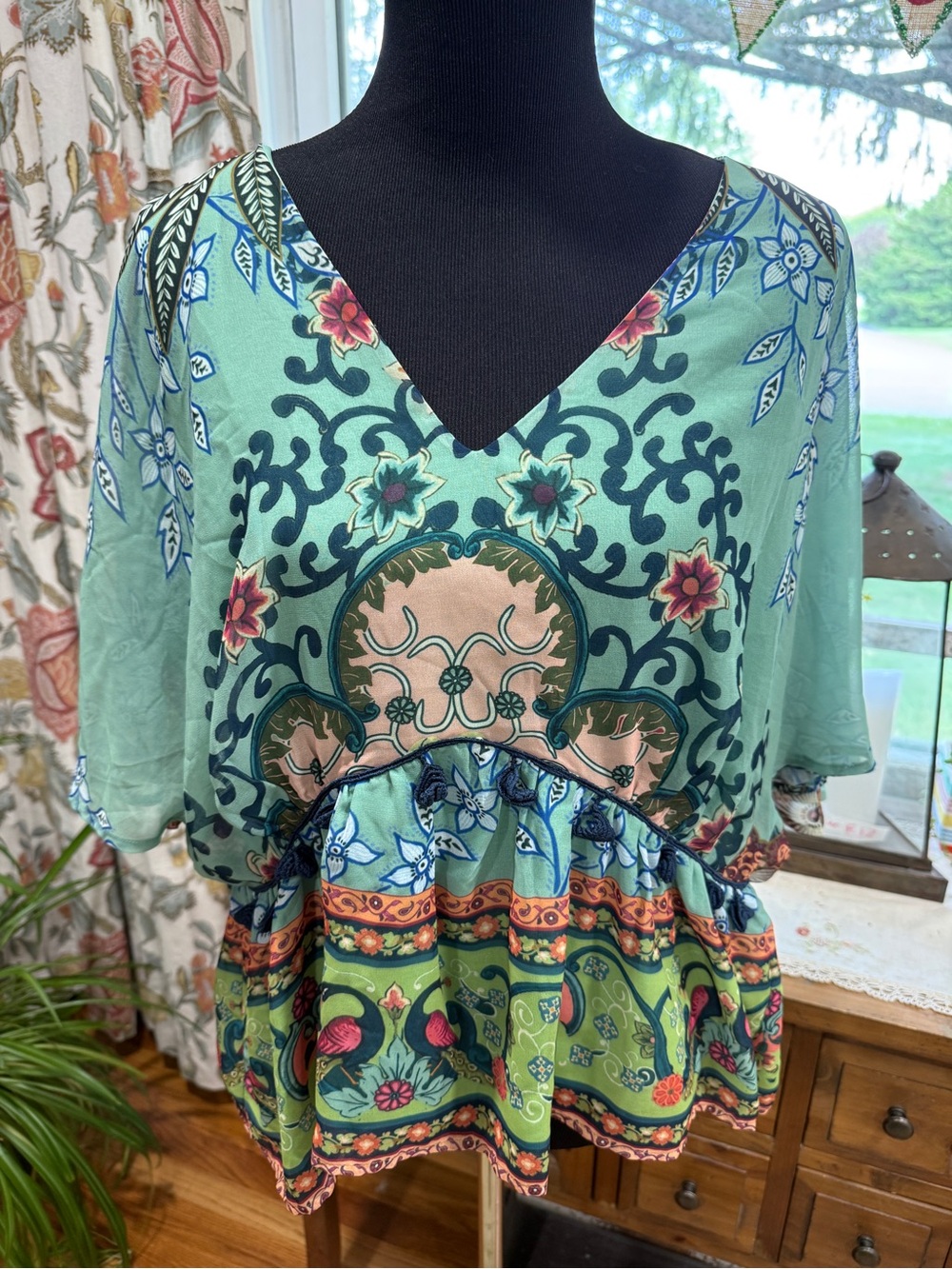 Anthropologie Farm Rio Teal Floral V-Neck top Large